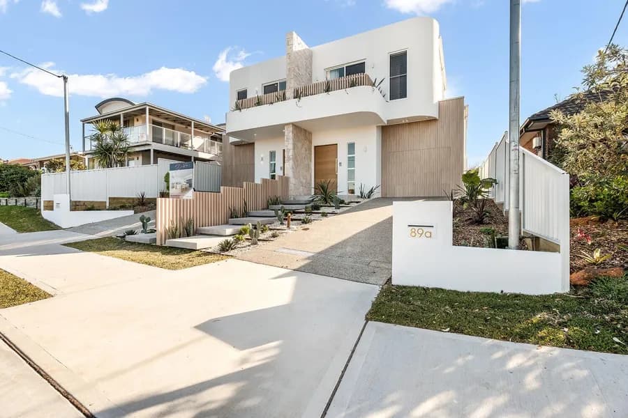 Blue Bay, Completed duplex