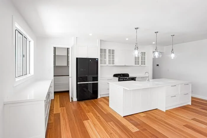 White modern kitchen