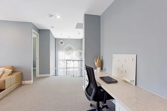 office landing space