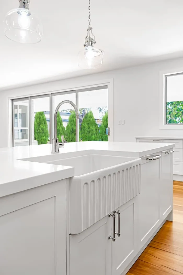 Farmhouse kitchen sink